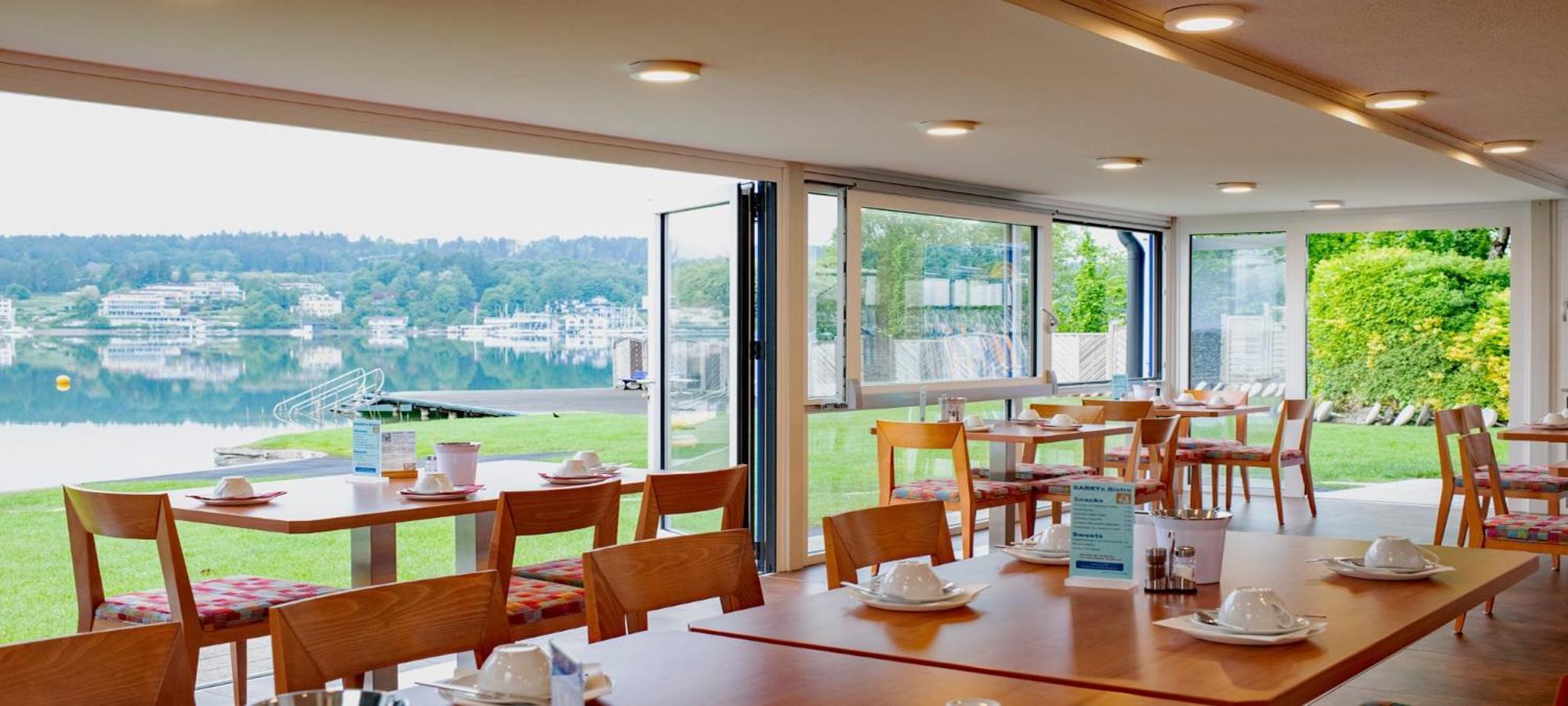 Barry Memle Directly At The Lake Velden am Woerthersee Exterior photo