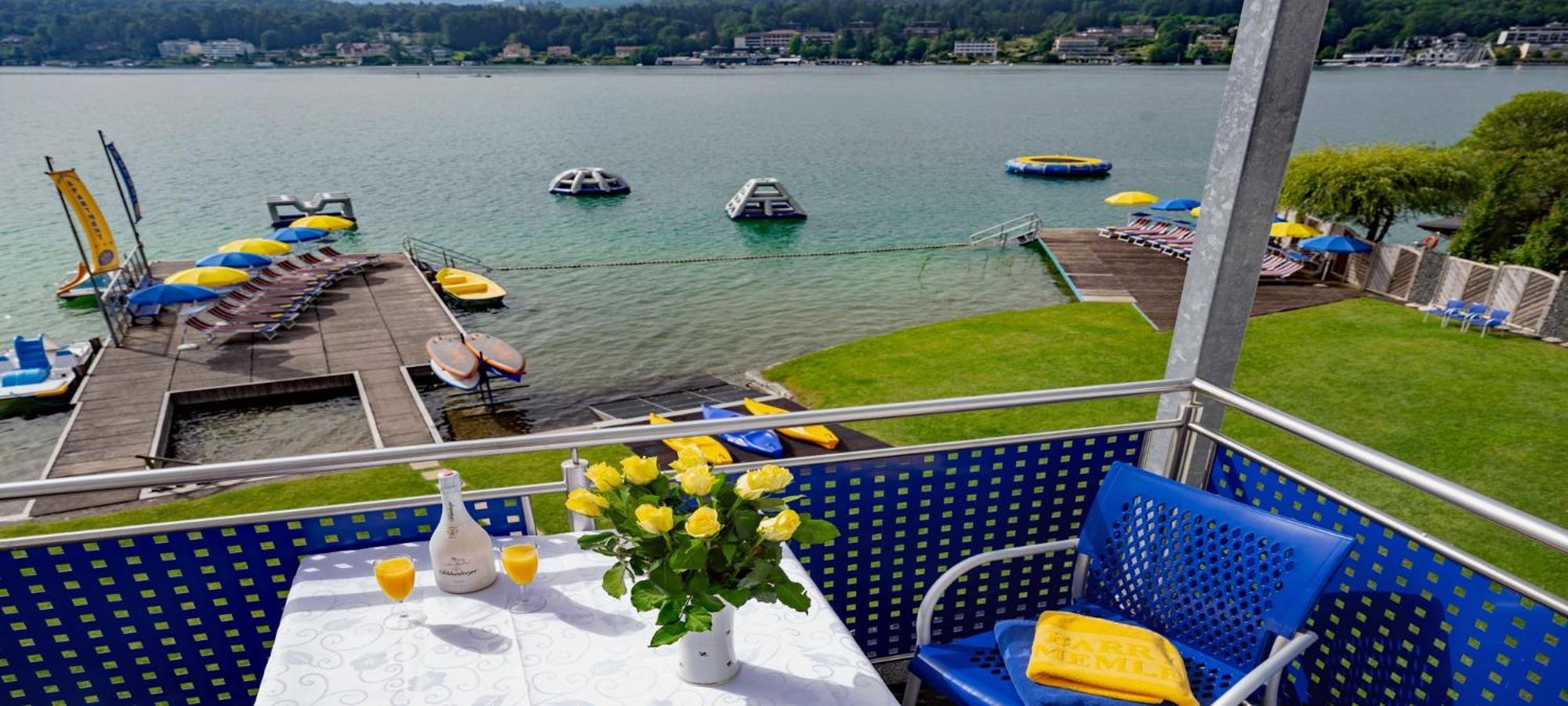 Barry Memle Directly At The Lake Velden am Woerthersee Exterior photo