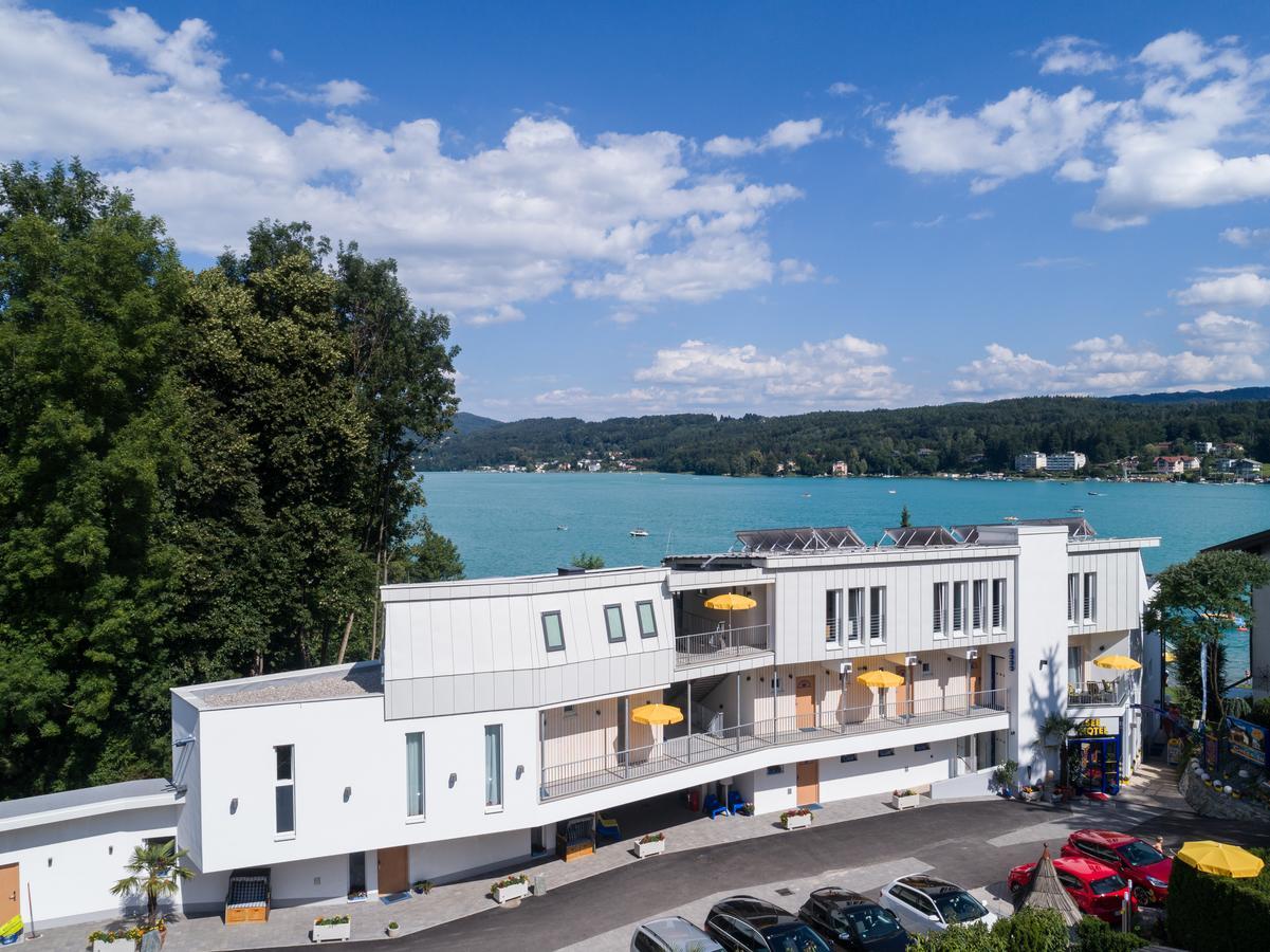 Barry Memle Directly At The Lake Velden am Woerthersee Exterior photo
